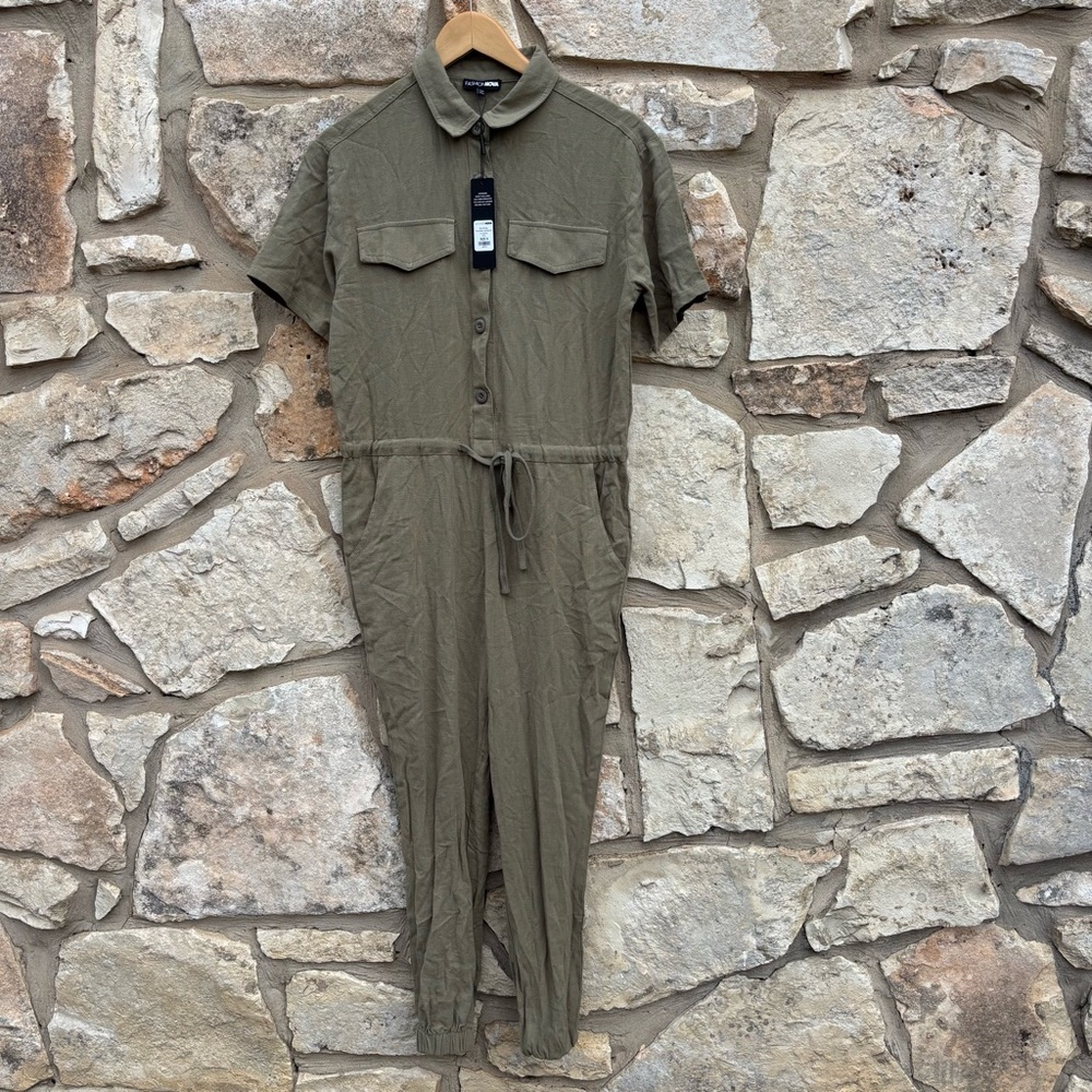 Fashion nova olive green jumpsuit size small NWT
